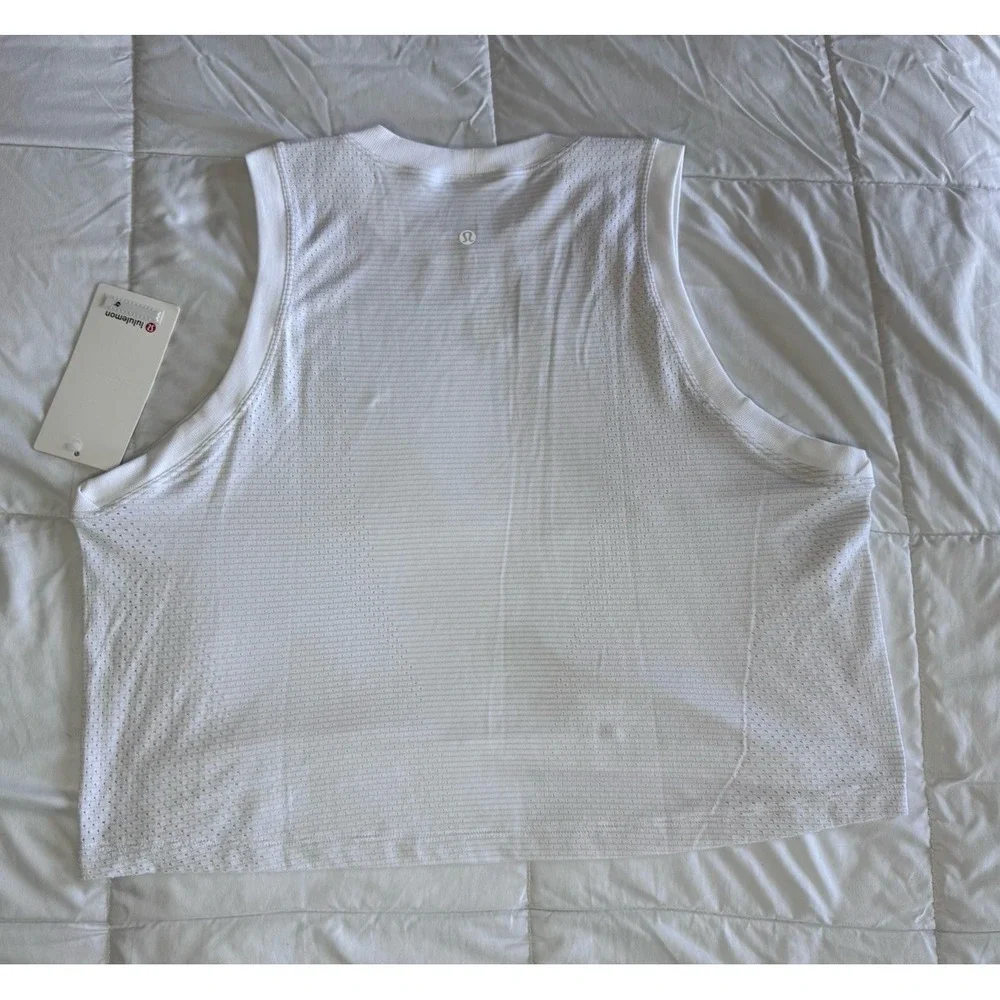 Lululemon SWIFTLY HIGH LOW CROPPED TANK TOP WHITE SIZE 12 Word Logo NWT